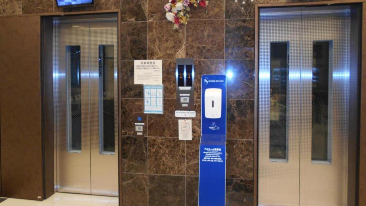Toyoko Inn Shin-Aomori-Eki Higashi-Guchi Esterno foto