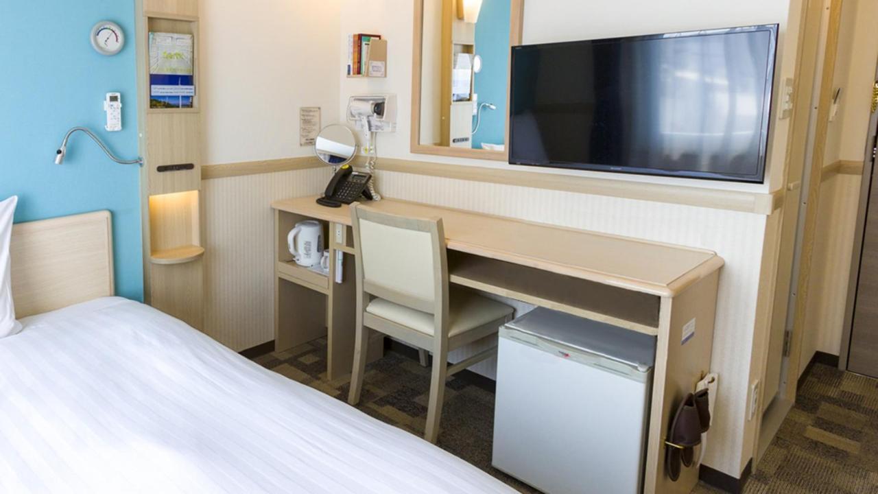 Toyoko Inn Shin-Aomori-Eki Higashi-Guchi Esterno foto