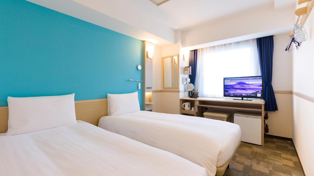 Toyoko Inn Shin-Aomori-Eki Higashi-Guchi Esterno foto